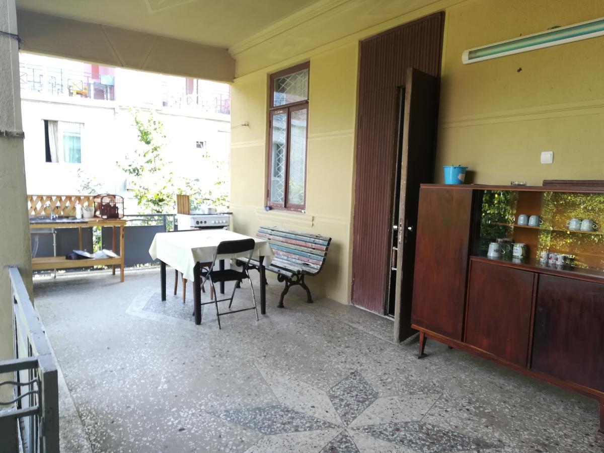 Guest House Of Givi Kobuleti Exterior foto